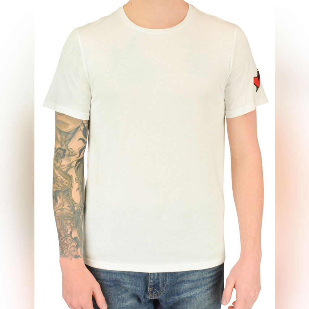 NWT men's tee with heart